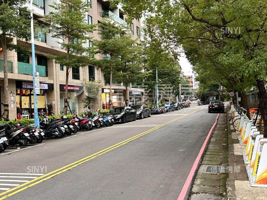 一品花園．面寬店面房屋室內格局與周邊環境