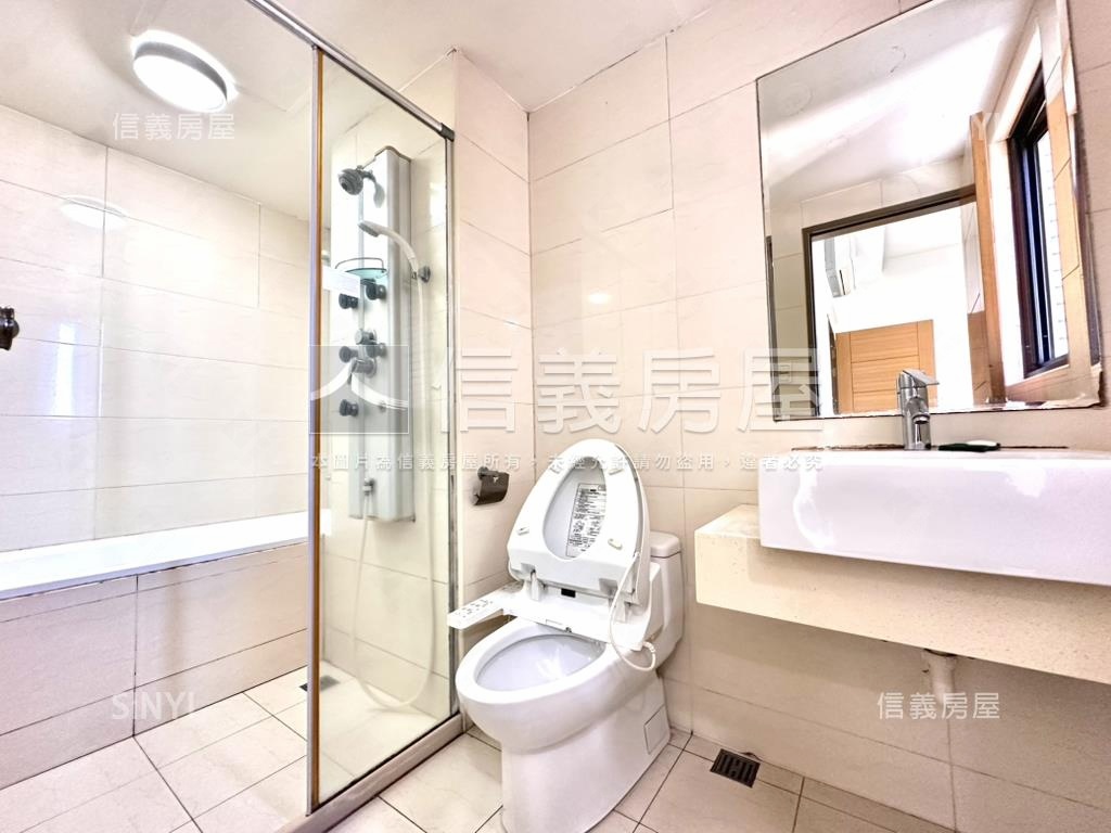 皇勝憘悅高樓景觀三房房屋室內格局與周邊環境