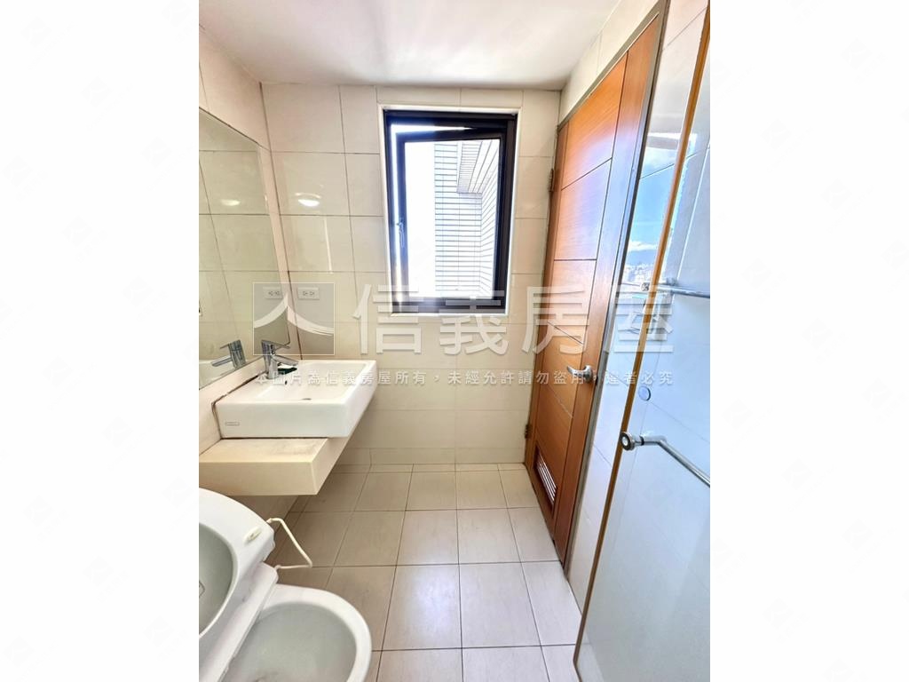 皇勝憘悅高樓景觀三房房屋室內格局與周邊環境