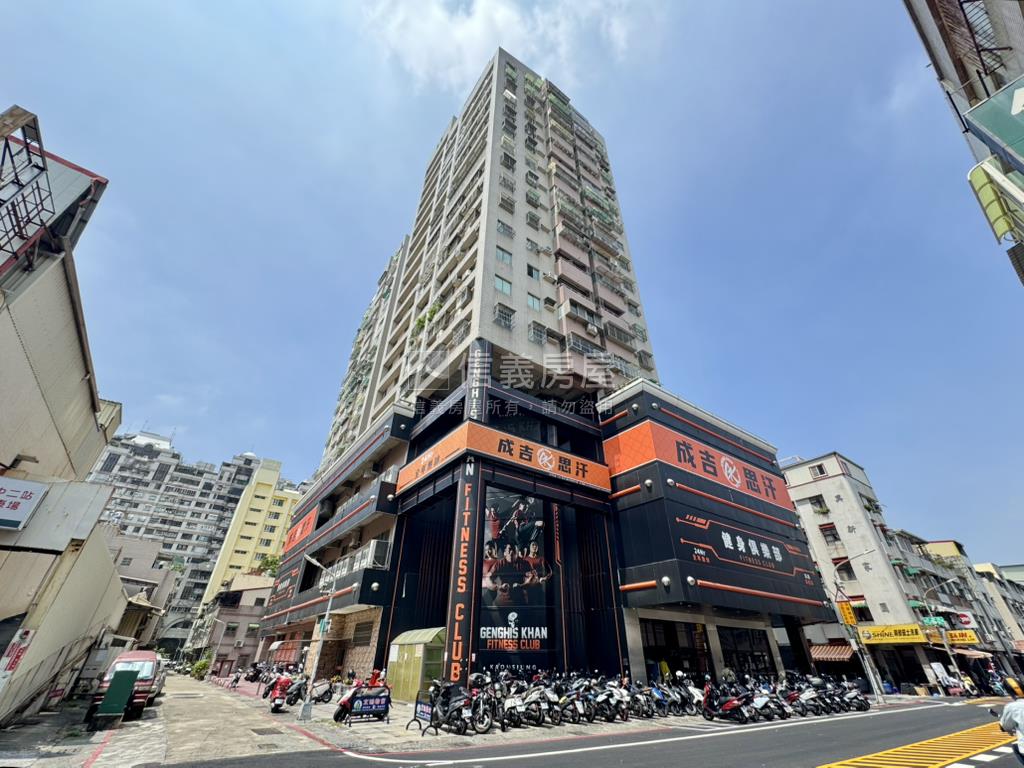 京華富邑邊間霸景三房平車房屋室內格局與周邊環境