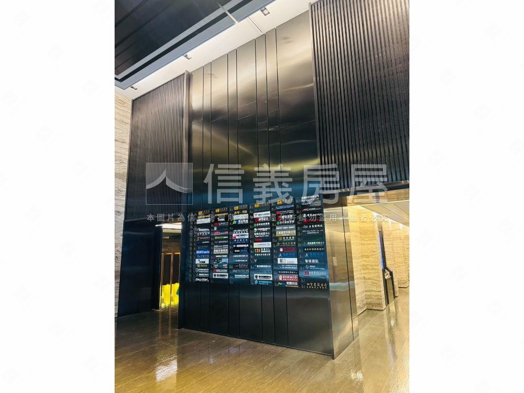 專任．昭揚乾坤Ａ級商辦房屋室內格局與周邊環境