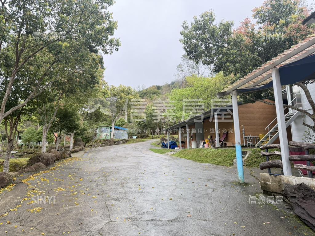 尖石聽溪觀螢臨路休閒農地房屋室內格局與周邊環境