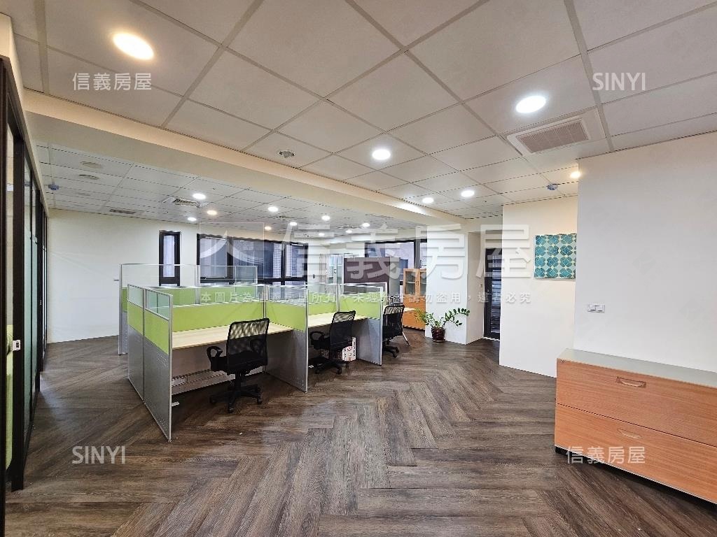 Ｒｉｖｅｒ１景觀辦公室房屋室內格局與周邊環境
