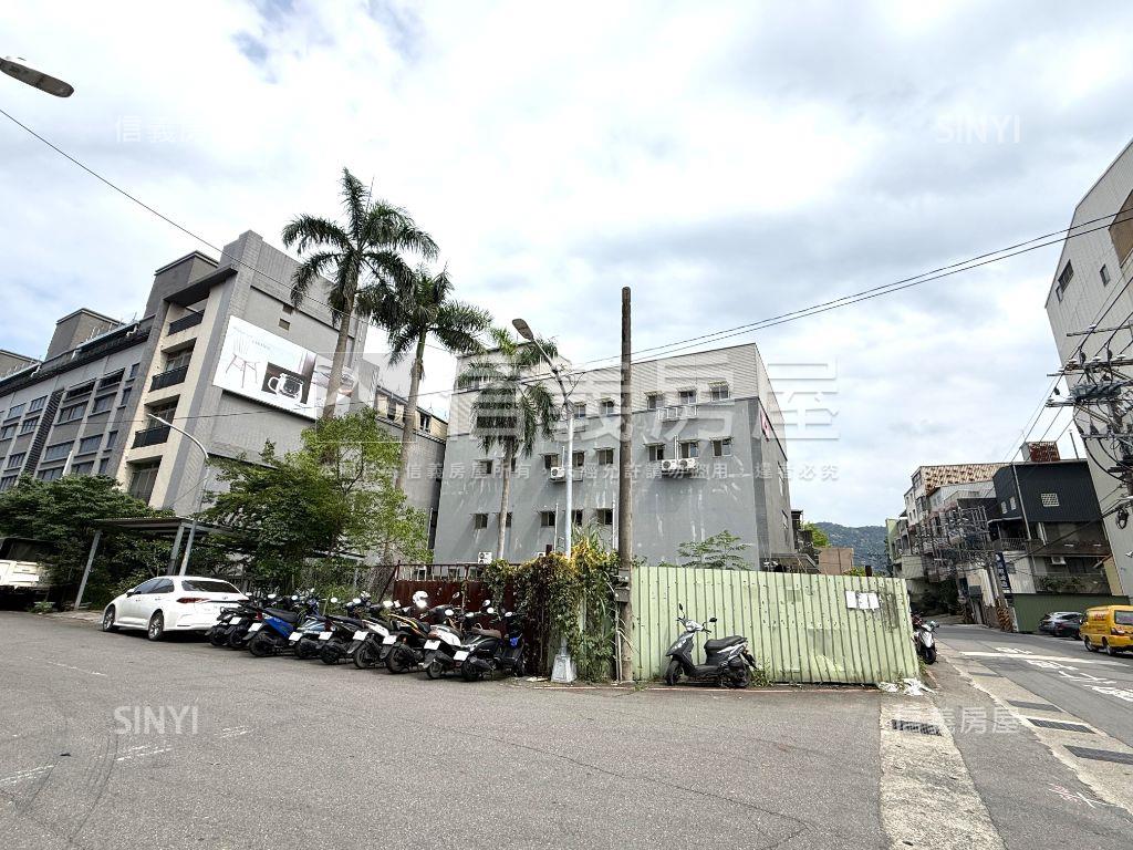 雙面臨路✨稀缺丁建土地房屋室內格局與周邊環境