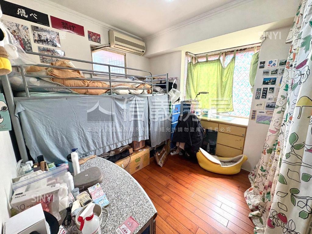 學區稀有景觀四房車位房屋室內格局與周邊環境