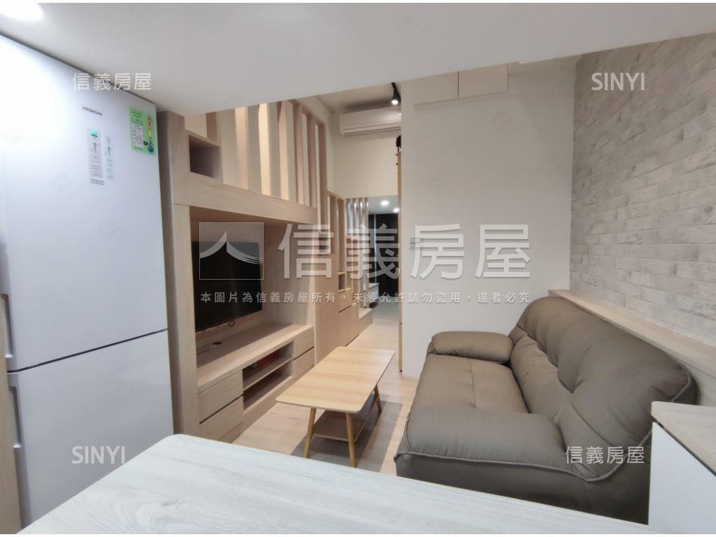 松山捷運站旁電梯有挑高房屋室內格局與周邊環境