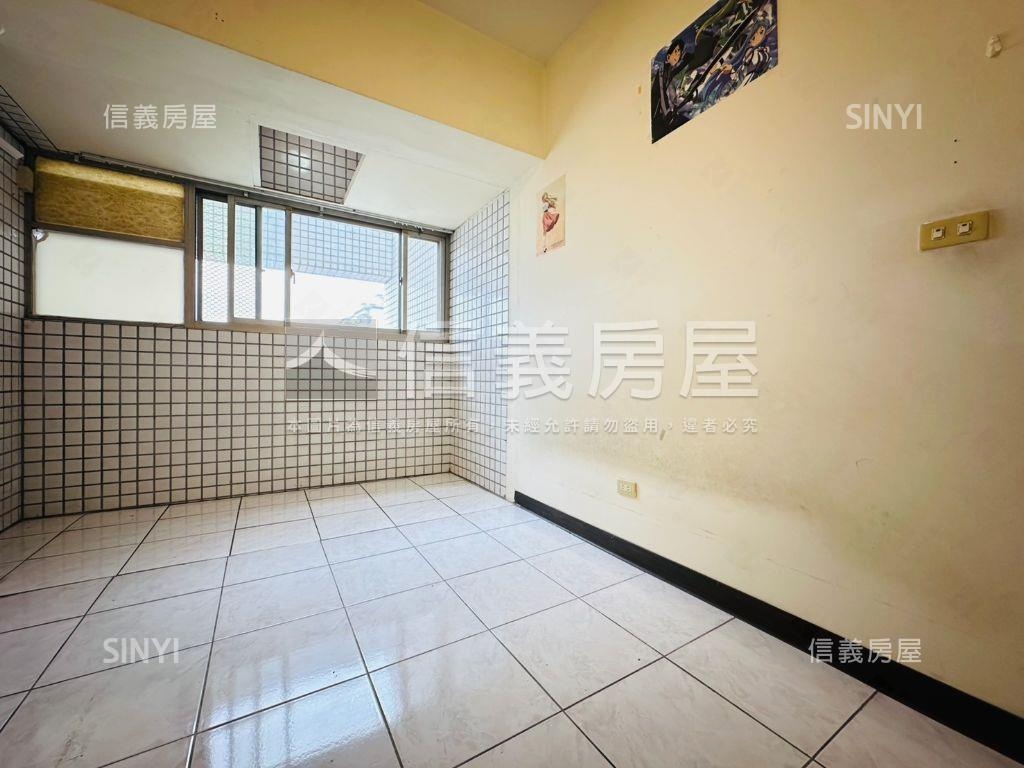 低總價幸福滿滿三房附車位房屋室內格局與周邊環境