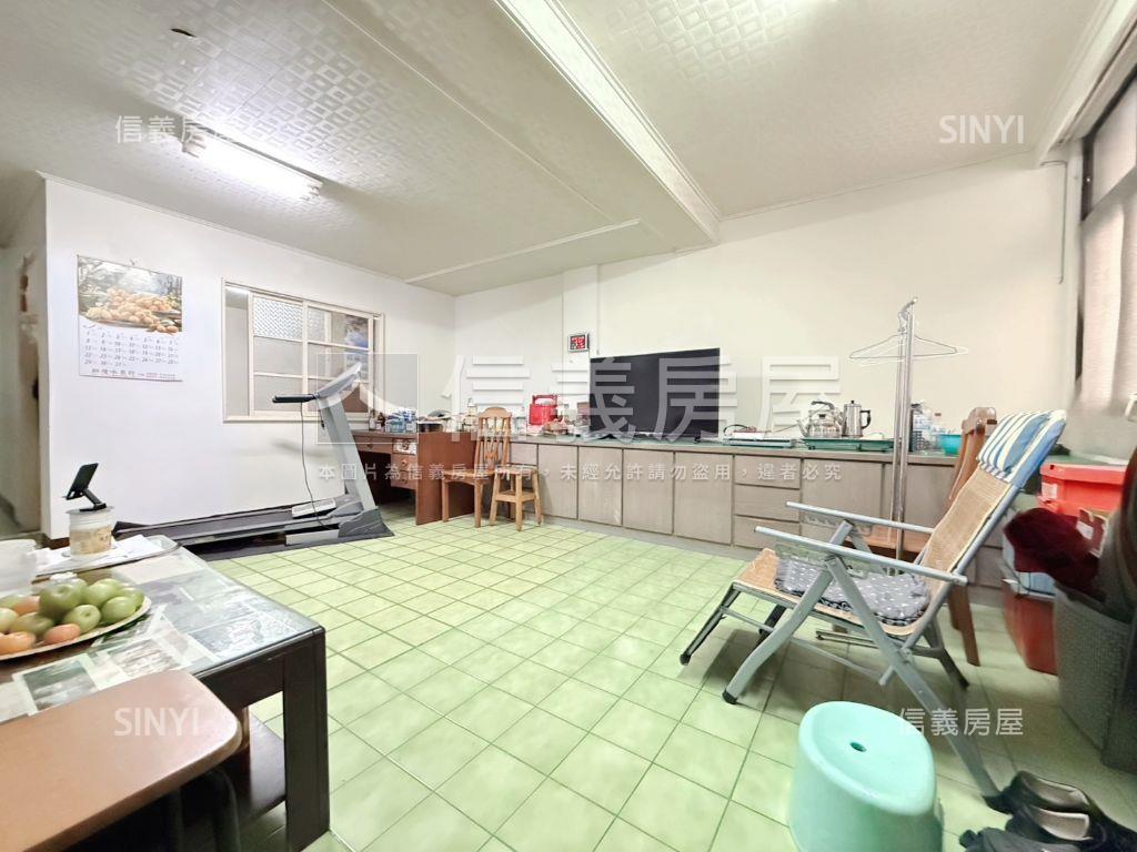 近雙捷運站旁一樓美寓房屋室內格局與周邊環境