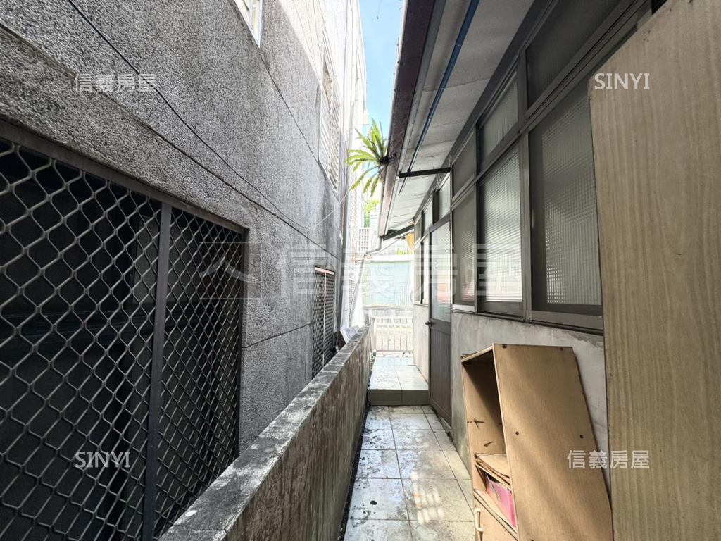 師大分部邊間公寓二樓房屋室內格局與周邊環境