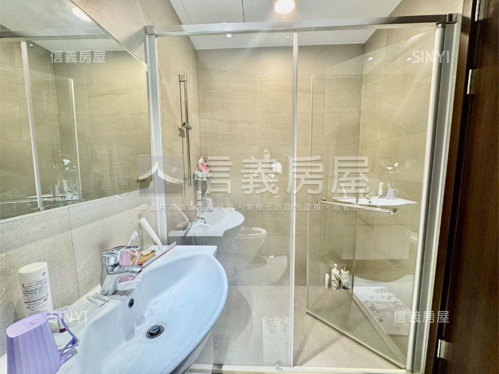 登陽步康橋美裝潢３房平車房屋室內格局與周邊環境