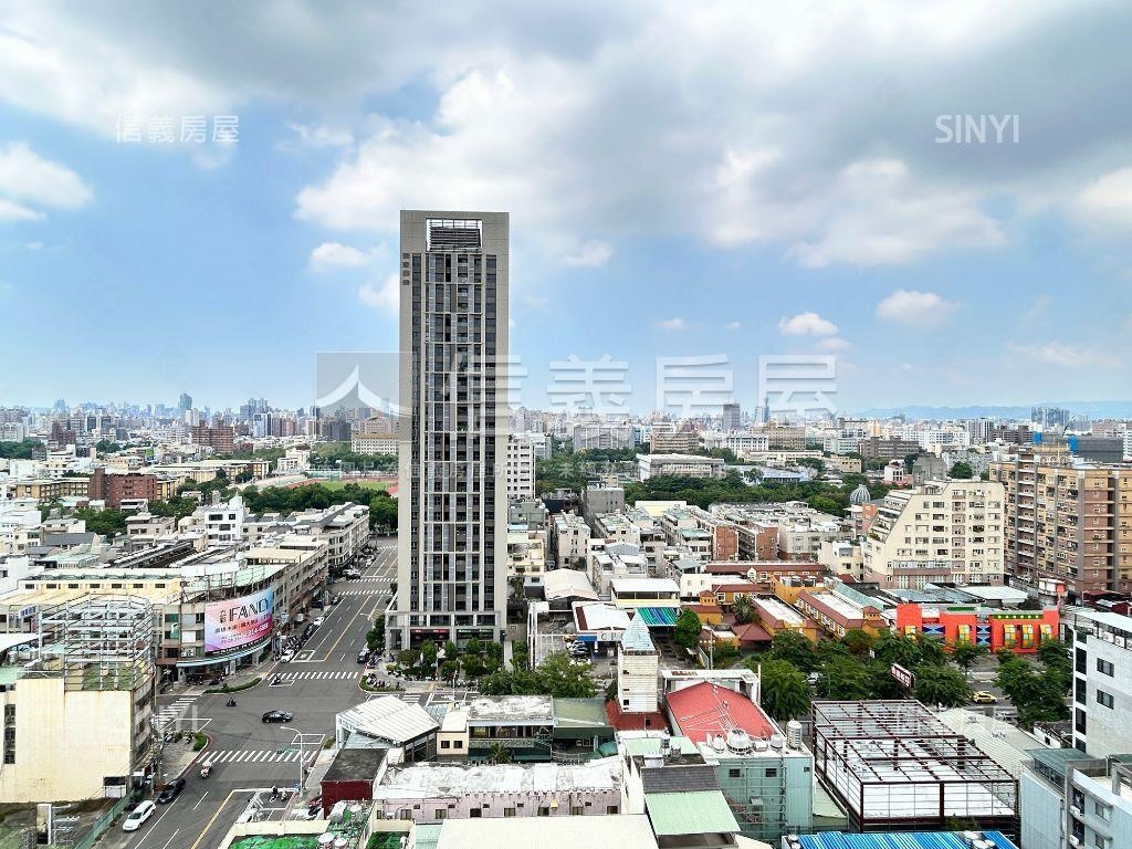 登陽步康橋美裝潢３房平車房屋室內格局與周邊環境