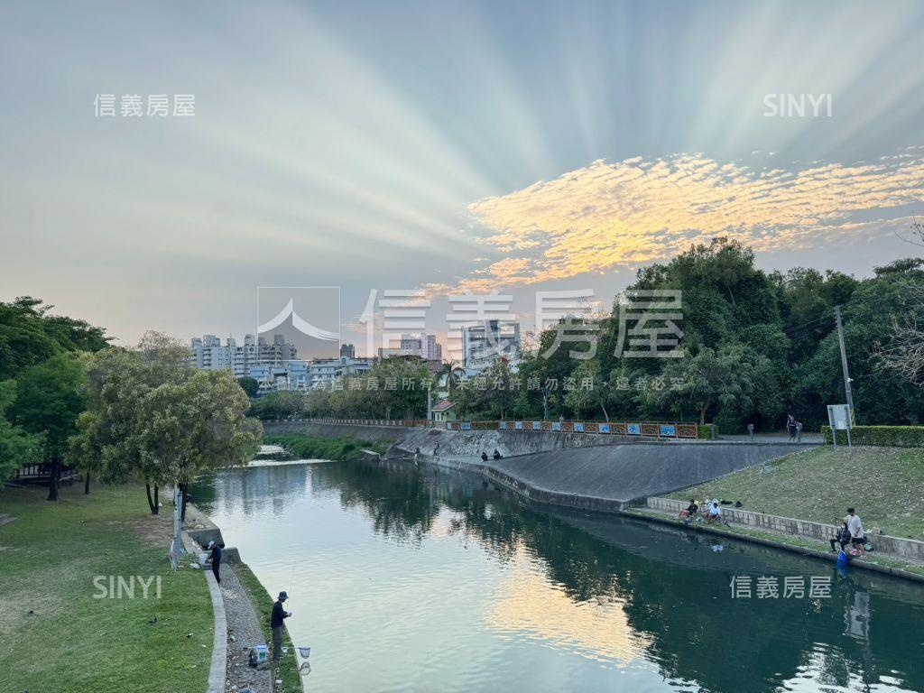 登陽步康橋美裝潢３房平車房屋室內格局與周邊環境