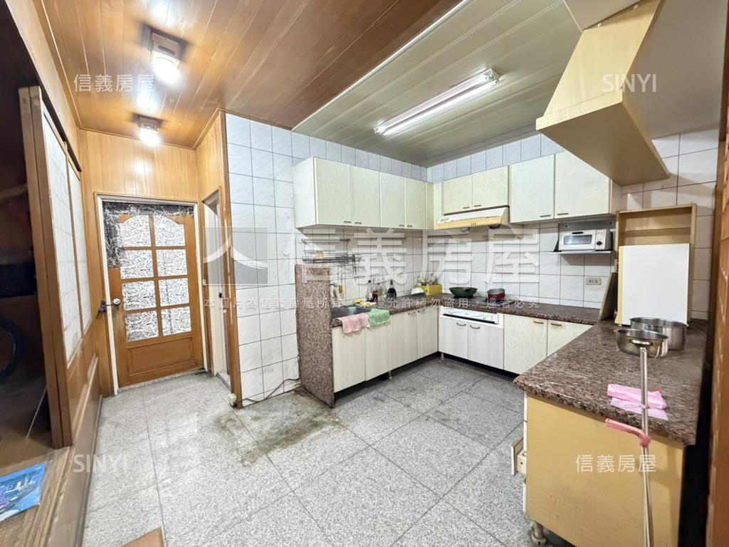 北投大器樓中樓庭院戶房屋室內格局與周邊環境