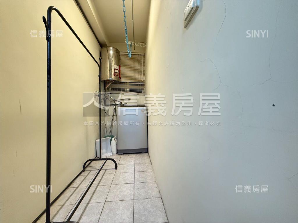 盛世卿相裝潢２房房屋室內格局與周邊環境