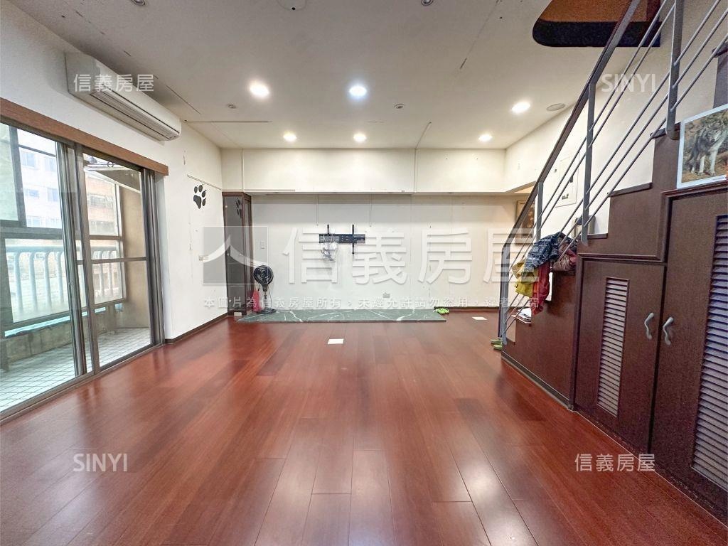 青年守則挑高大空間房屋室內格局與周邊環境