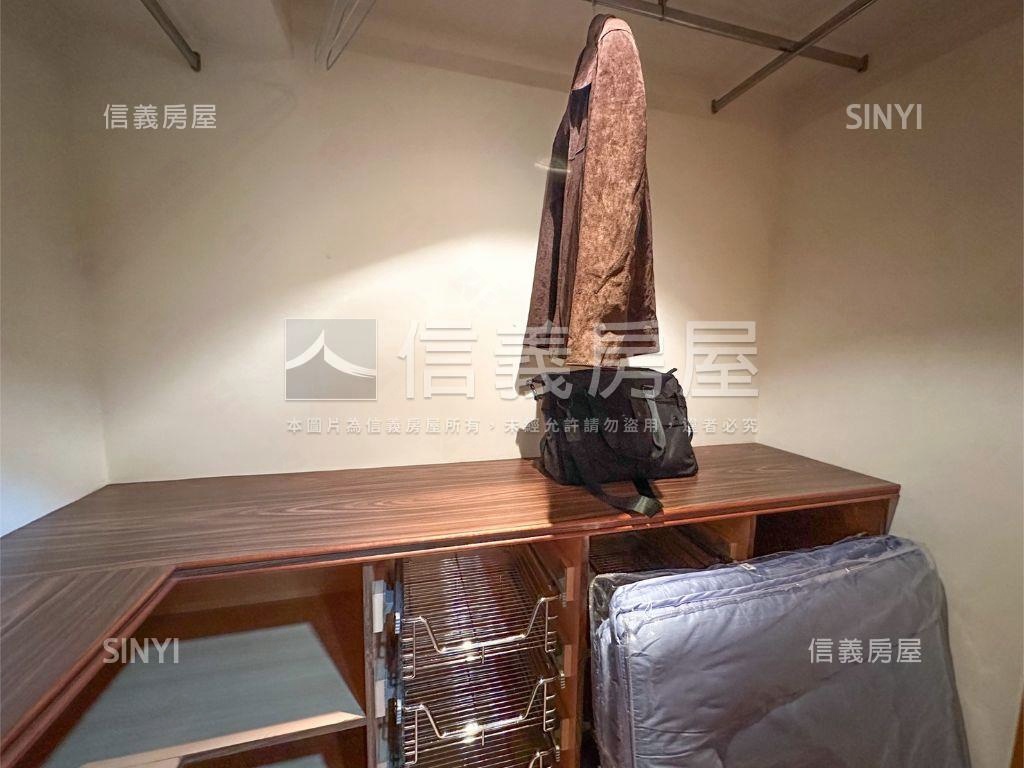 青年守則挑高大空間房屋室內格局與周邊環境