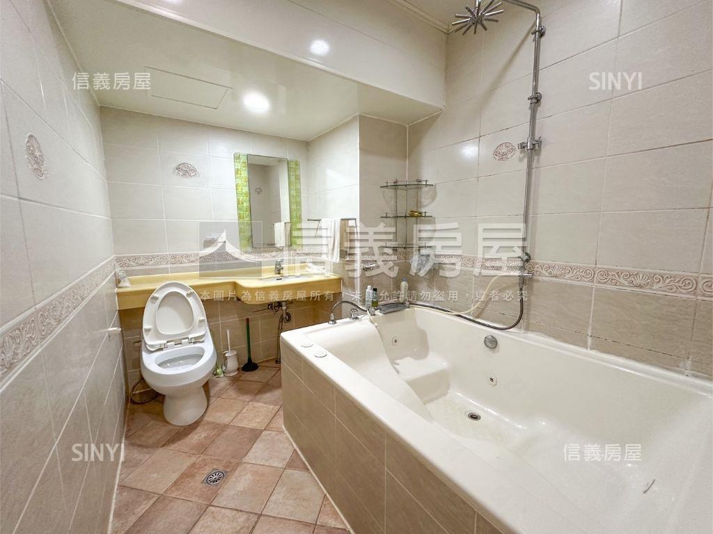 青年守則挑高大空間房屋室內格局與周邊環境