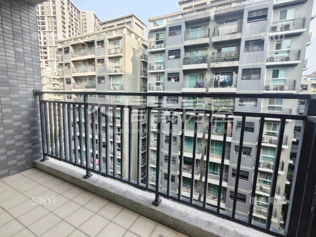 西恩那３房車位房屋室內格局與周邊環境