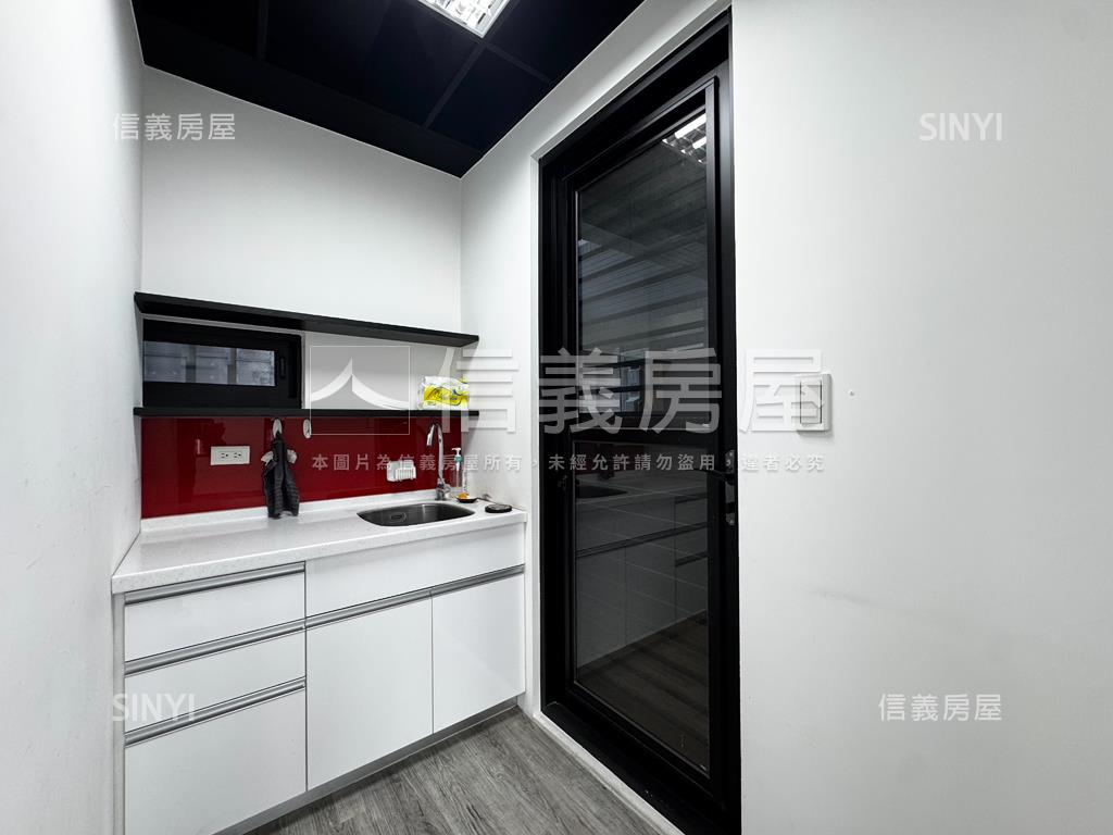 聯上聯景觀邊間高樓房屋室內格局與周邊環境