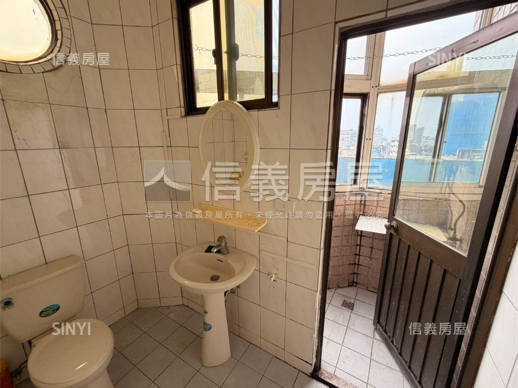 大遠百＿景觀套房房屋室內格局與周邊環境