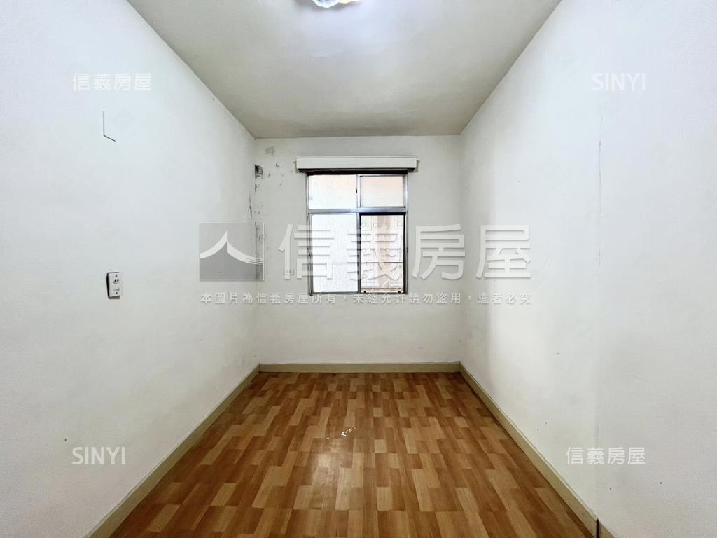 頂溪站邊間採光公寓二樓房屋室內格局與周邊環境