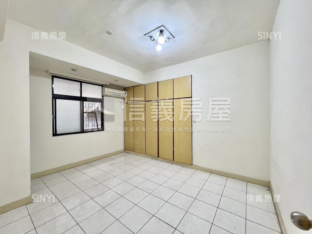 頂溪站邊間採光公寓二樓房屋室內格局與周邊環境