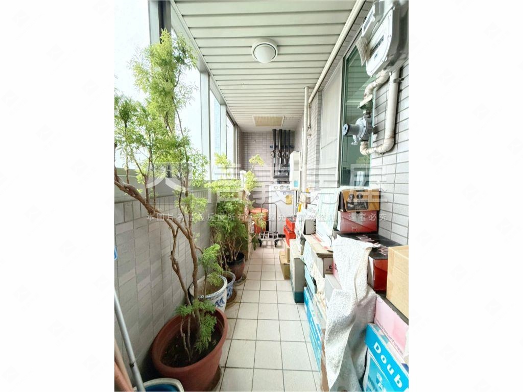 忠孝天廈景觀邊間房屋室內格局與周邊環境