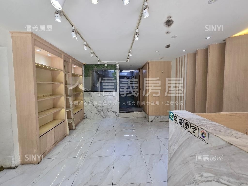 新光三越生活圈雙店面房屋室內格局與周邊環境