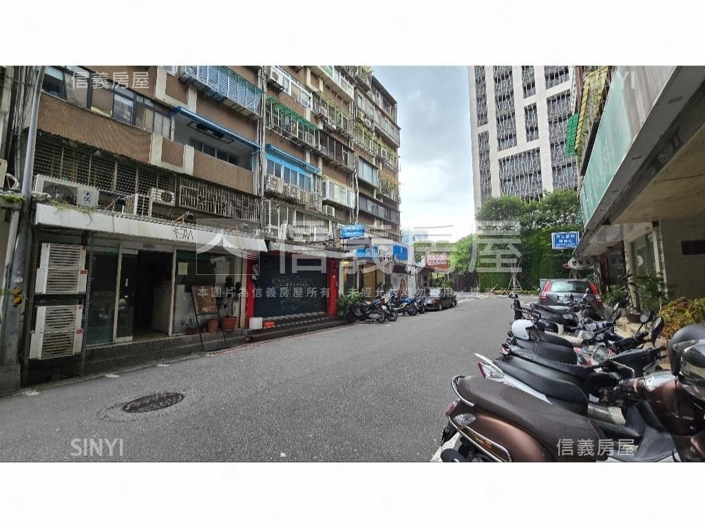 新光三越生活圈雙店面房屋室內格局與周邊環境