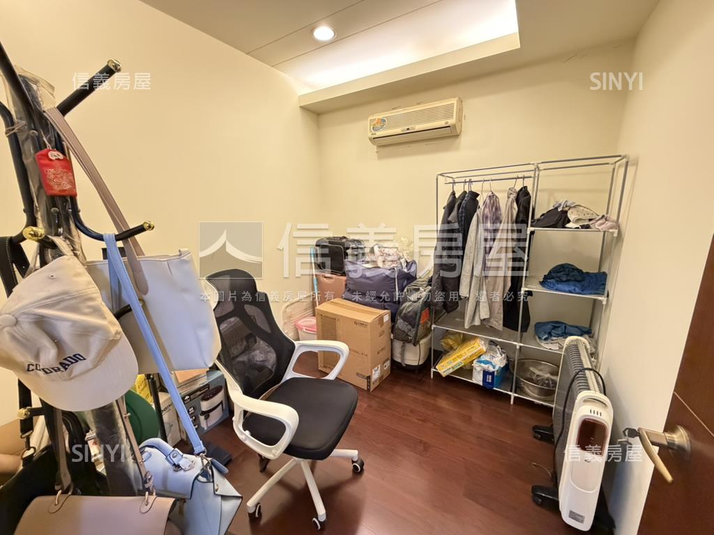 三重國小黃金３Ｆ方正三房房屋室內格局與周邊環境