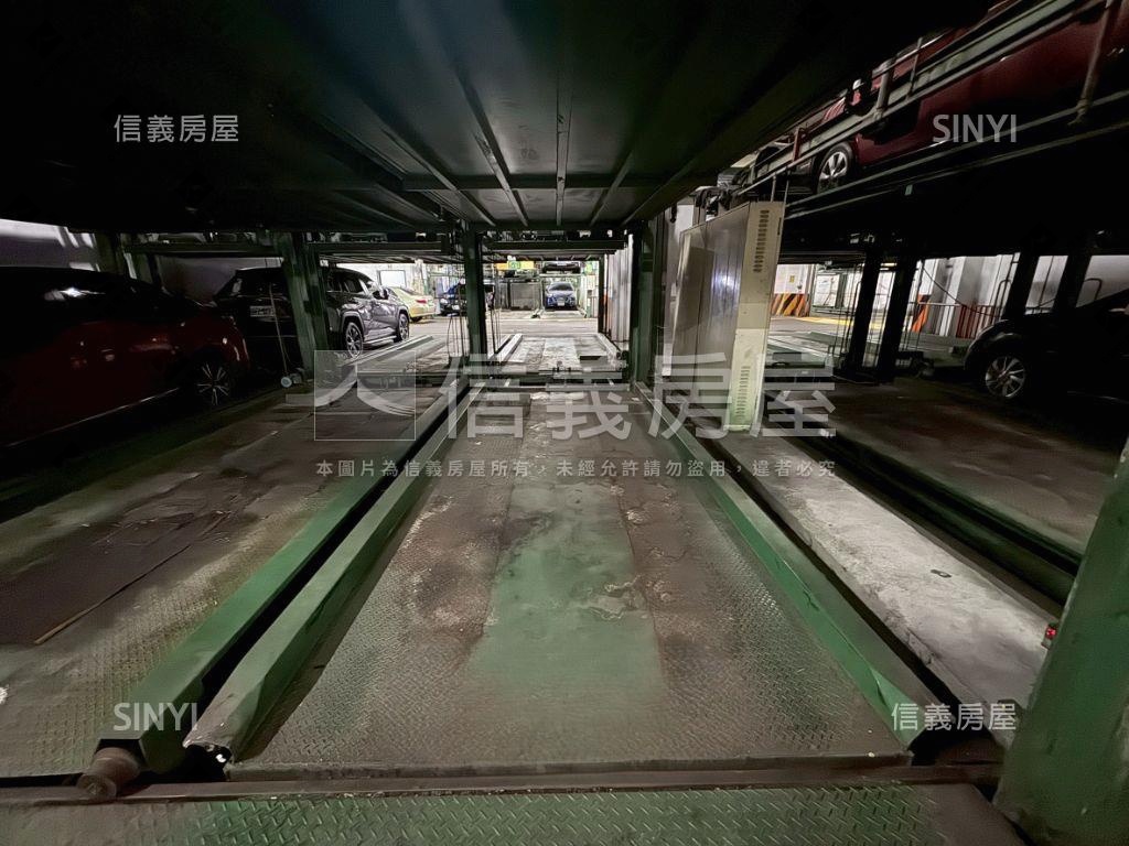 嶺東精科低總價三房車位✨房屋室內格局與周邊環境