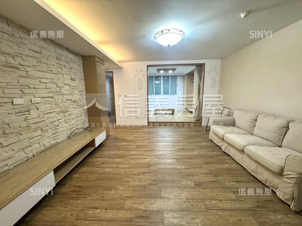 綠意盎然庭院戶＋平面車位房屋室內格局與周邊環境