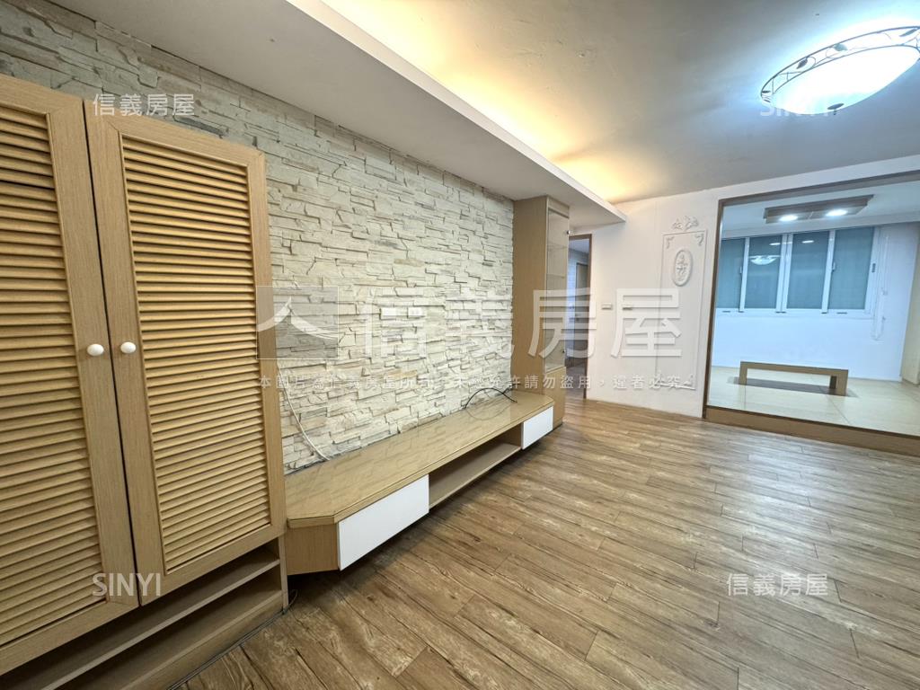 綠意盎然庭院戶＋平面車位房屋室內格局與周邊環境