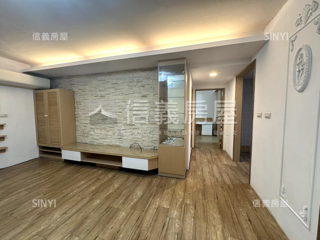 綠意盎然庭院戶＋平面車位房屋室內格局與周邊環境