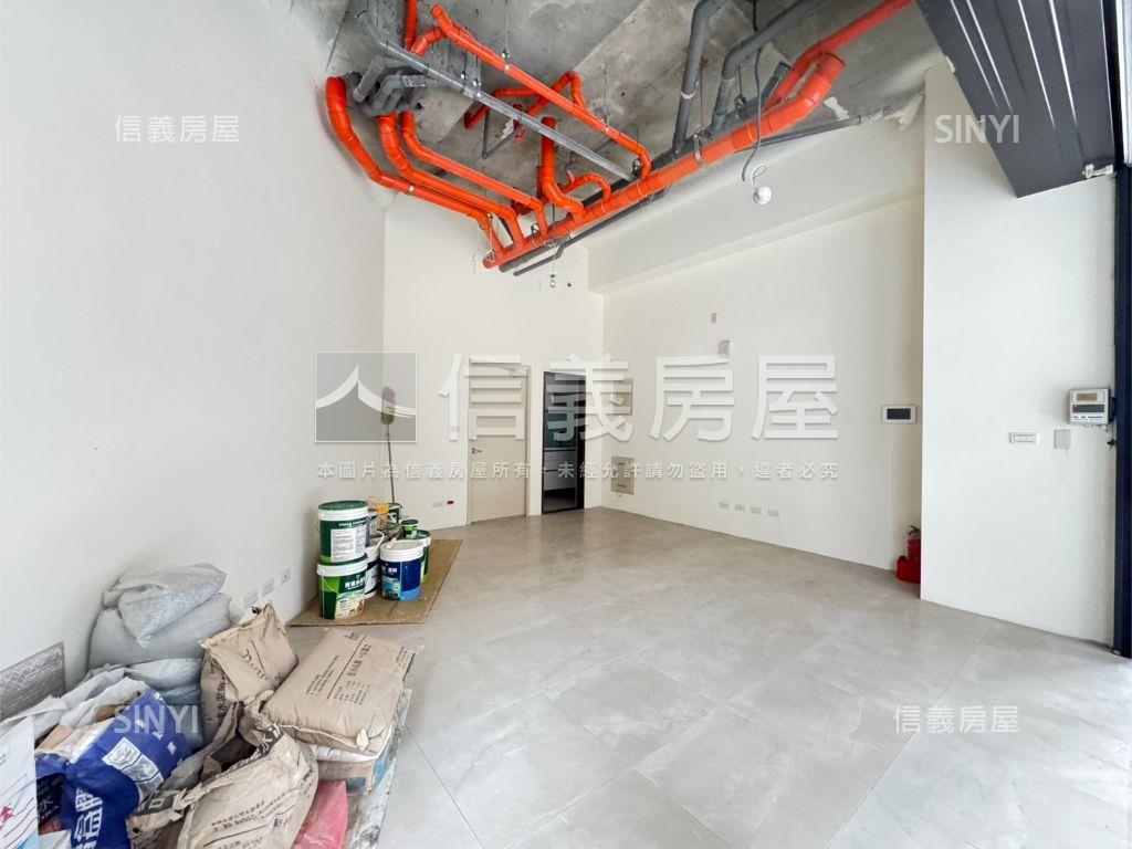 集美商圈錢多多店面帶車位房屋室內格局與周邊環境