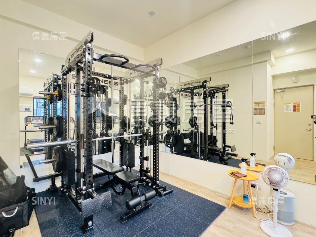 集美商圈錢多多店面帶車位房屋室內格局與周邊環境