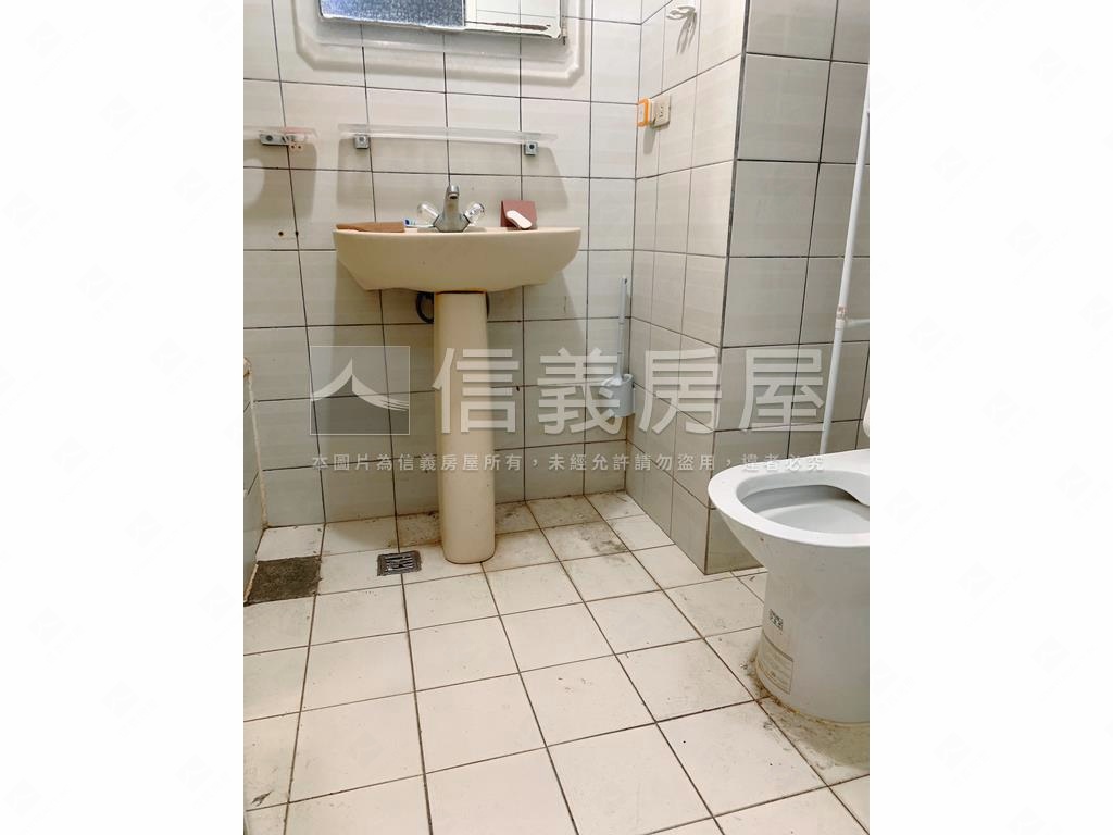 亞灣稀有雙併樓中樓房屋室內格局與周邊環境