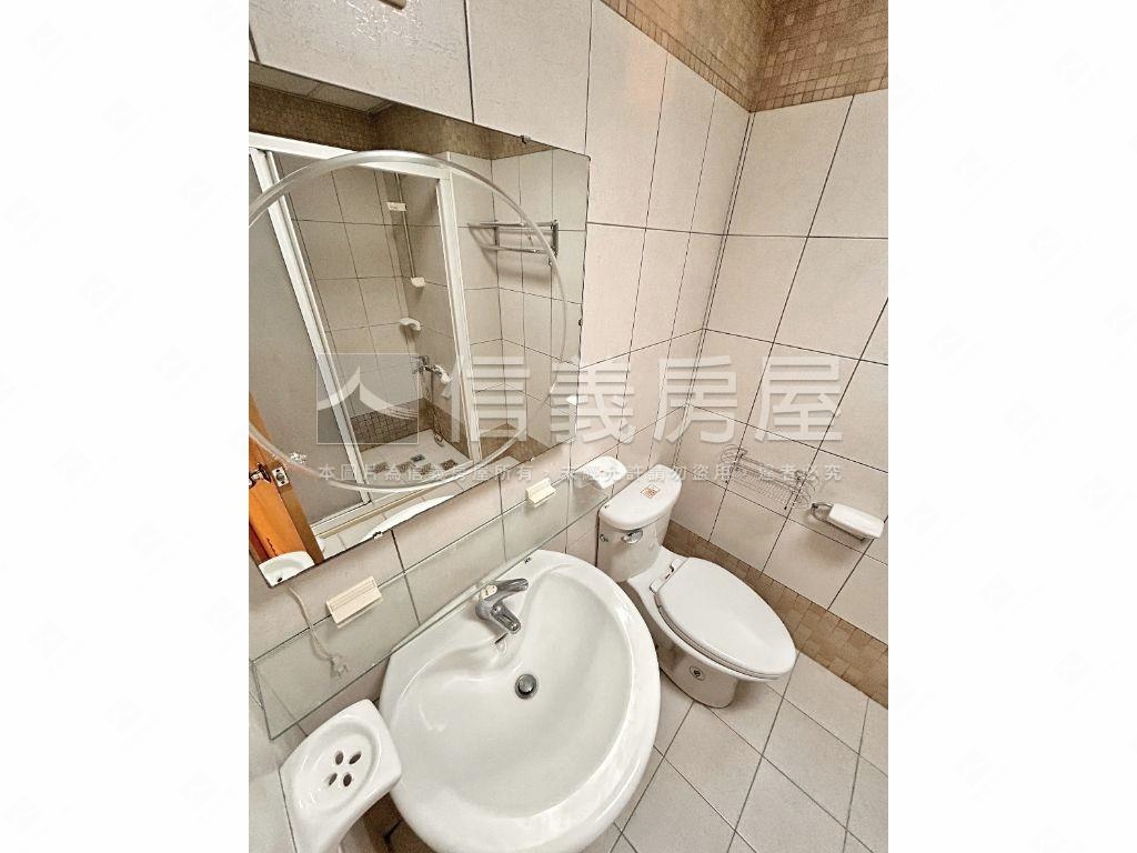 文化質感大三房車位房屋室內格局與周邊環境