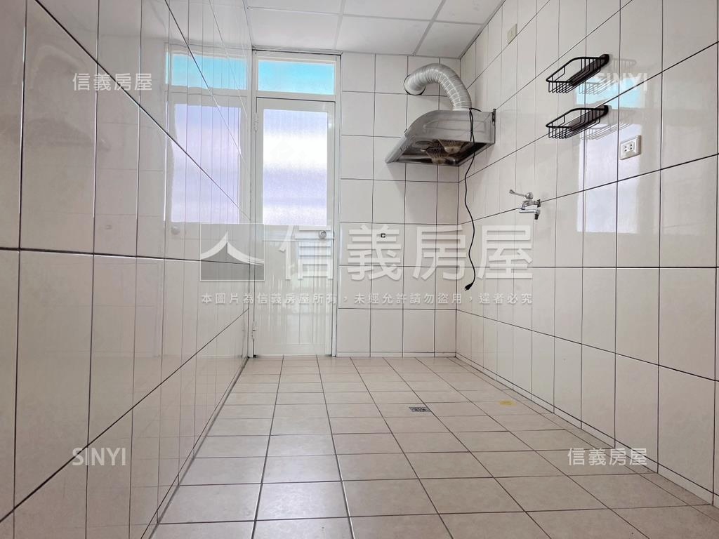 近展演中心南平市場美三房房屋室內格局與周邊環境