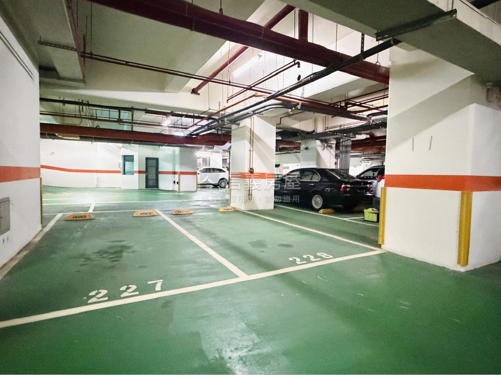 【車位】克拉美地坡道平面房屋室內格局與周邊環境