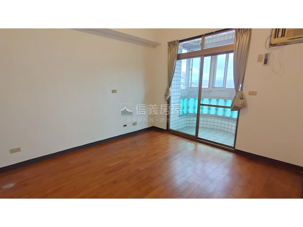 彩蝶景觀電梯三房房屋室內格局與周邊環境