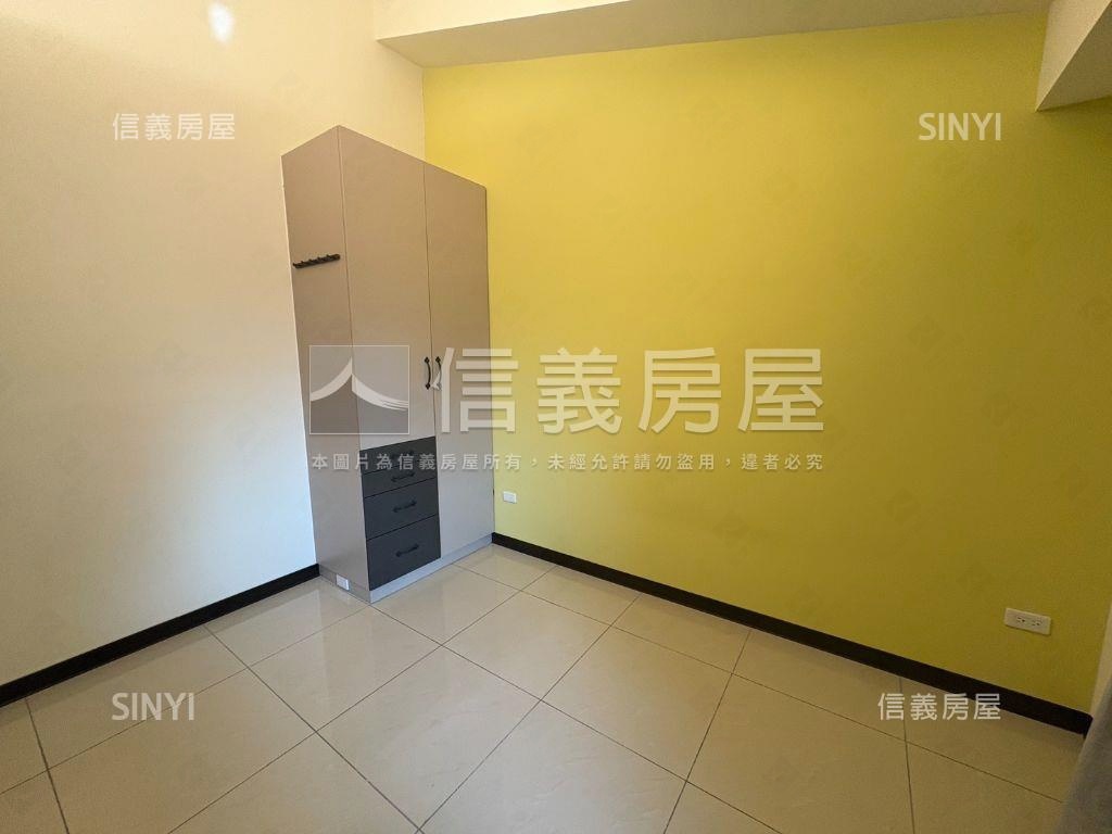 水交社稀有挑高三房平車房屋室內格局與周邊環境