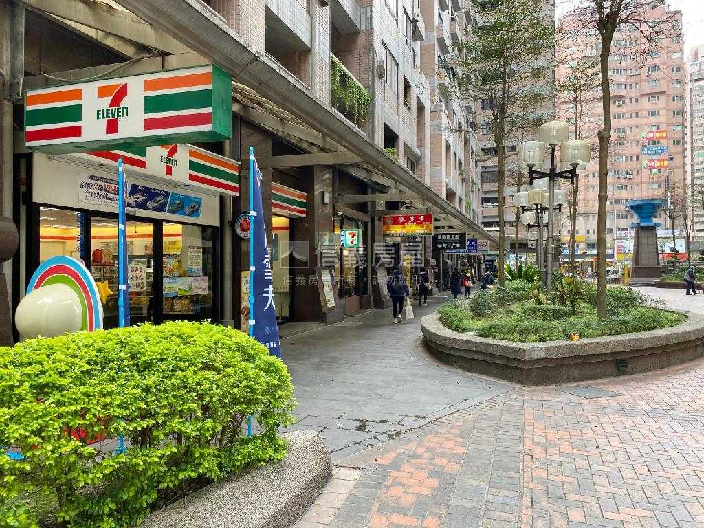 宏國河景四房美屋房屋室內格局與周邊環境