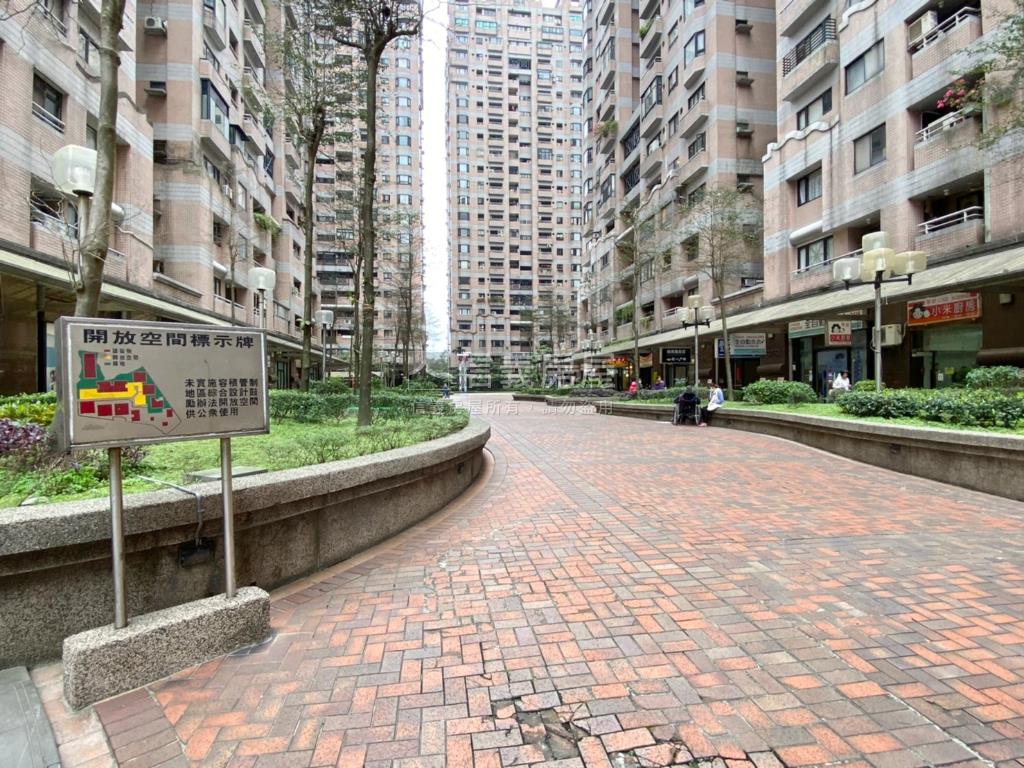 宏國河景四房美屋房屋室內格局與周邊環境