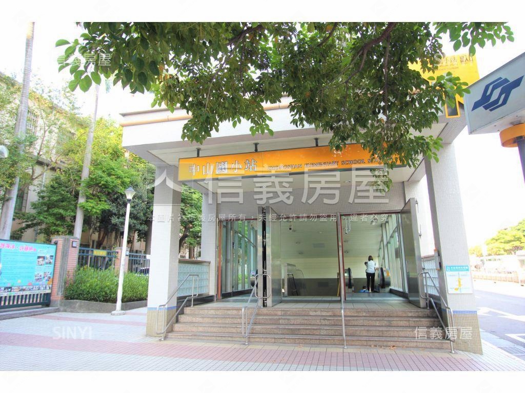 捷運美景陽台套房房屋室內格局與周邊環境