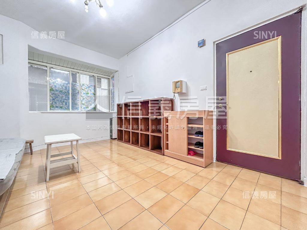 遠東公寓五樓大空間房屋室內格局與周邊環境