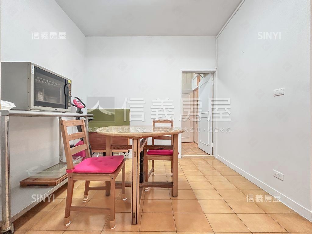 遠東公寓五樓大空間房屋室內格局與周邊環境