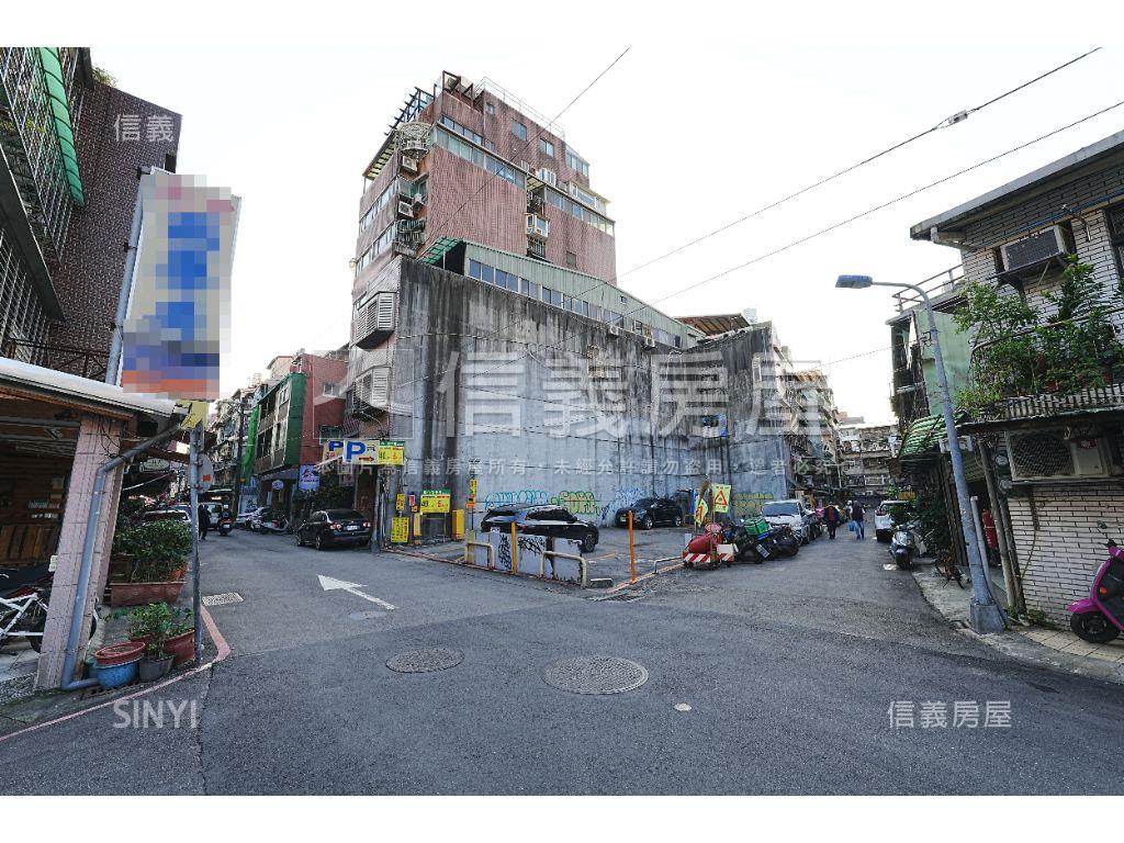 信義安和捷運站５３坪住三房屋室內格局與周邊環境