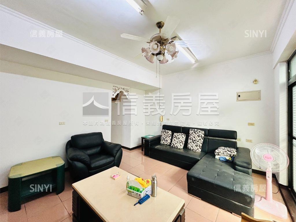 前後陽台２樓稀有大空間房屋室內格局與周邊環境