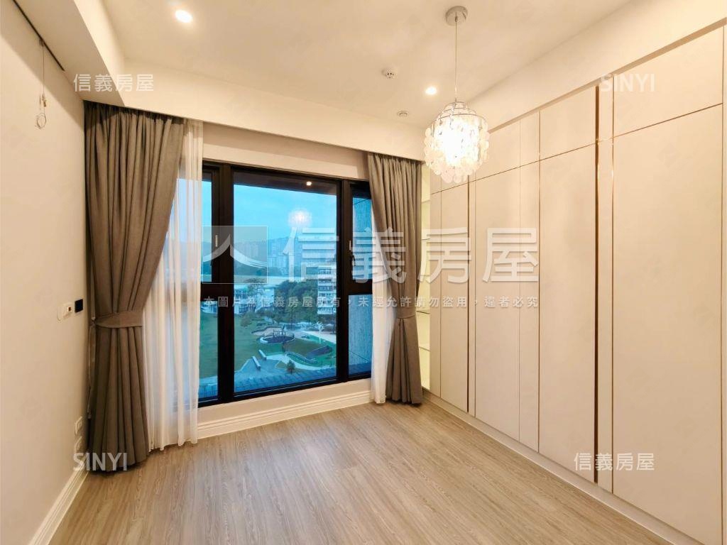 面１０１景觀邊間四房車位房屋室內格局與周邊環境